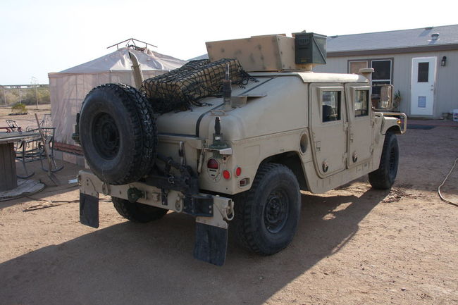 M1025