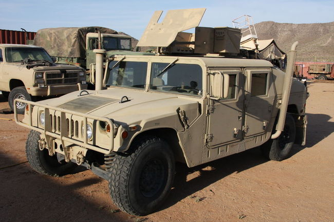 M1025