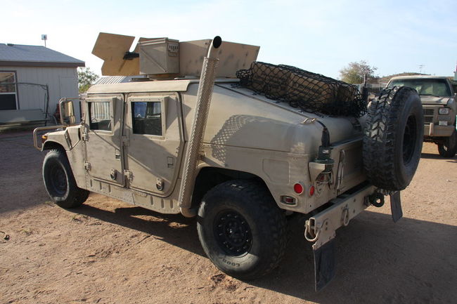 M1025