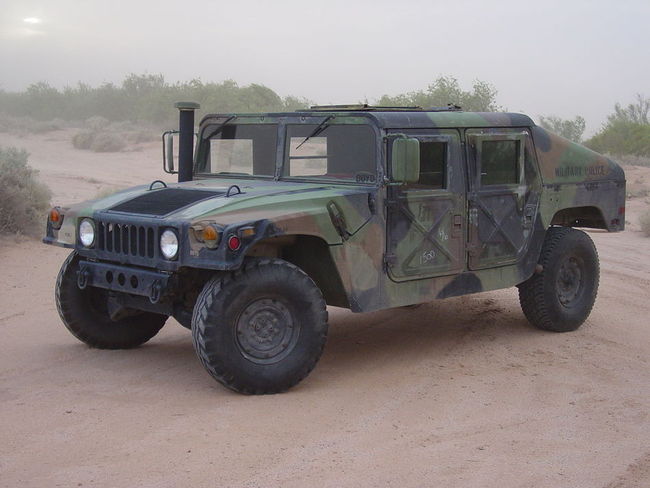 M1025