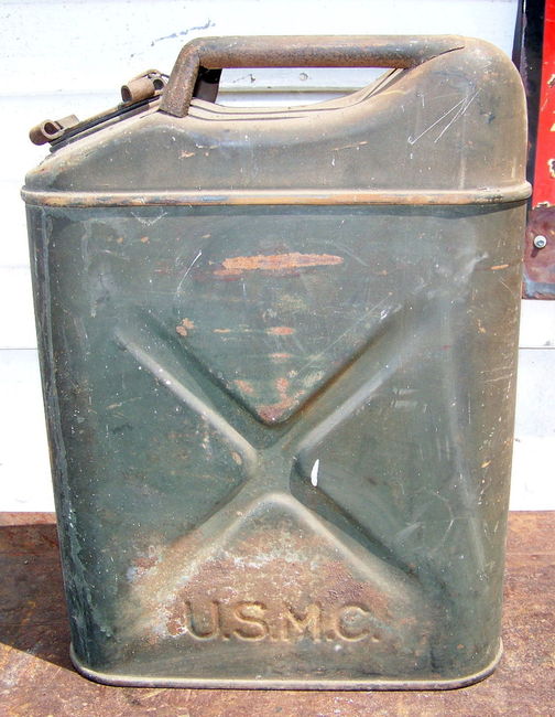 1943 U.S.M.C. screw-lid can
