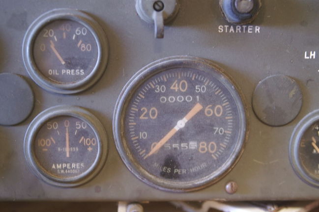 005 Dash Panel Front Speedo