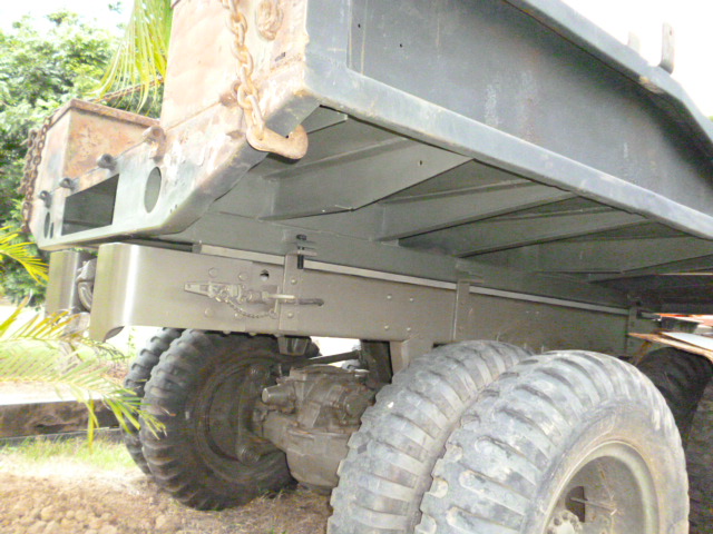 969_Tray_onto_Chassis_3