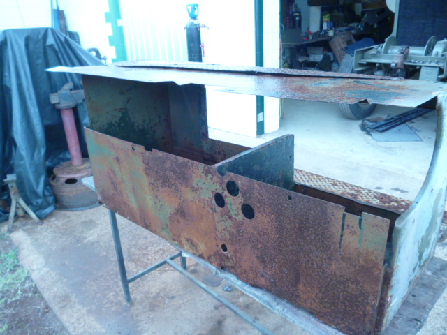 969_Battery_cover_ready_to_repair_c
