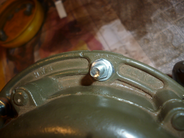 969_Horn_with_clip_on_cover_b