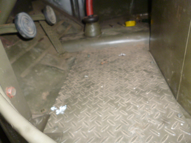 969_cabin_floor_fitting_d_6_2017