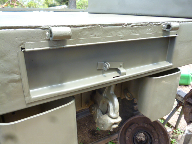 969_Wecker_Body_rear_tool_box_lid_repair_4