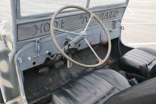 0009_Interior_Left