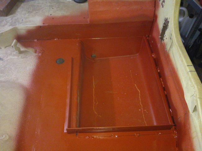Fuel tank well welded in