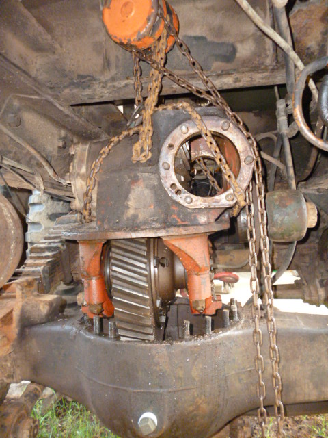 M1A1_Diff_removal_12_2012_b