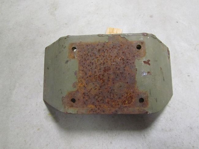 Unknown Antenna Mount Components