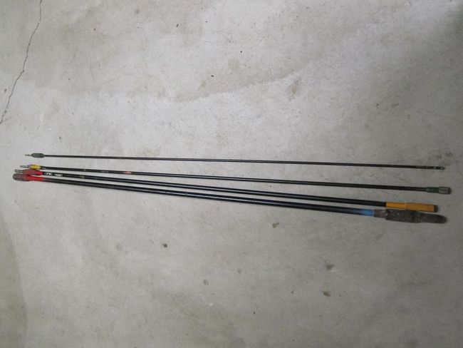 Unknown Antenna Mount Components
