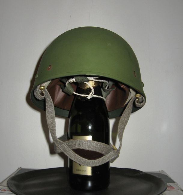 Repro British  Para Helmet