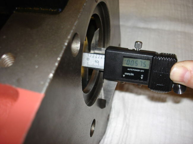 Rear thrust surface thickness