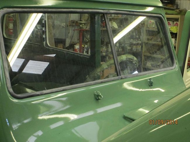 glass_alt_brackrt_001