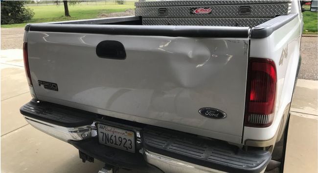 Ford_F-250_Tailgate_2