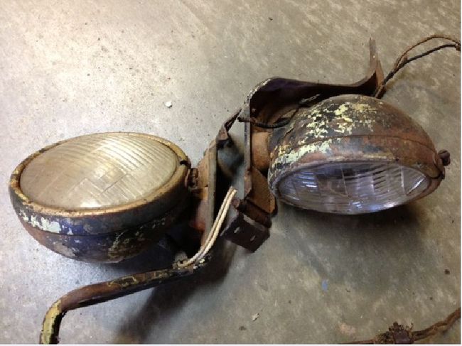 MB_Headlights_-_Brackets_01