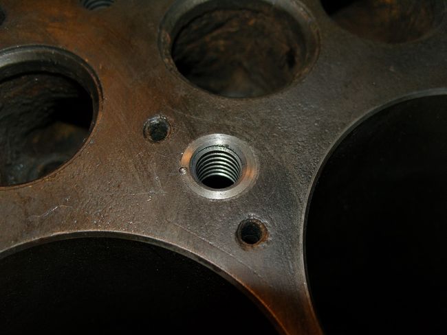 Engine crack / head bolt thread repairs