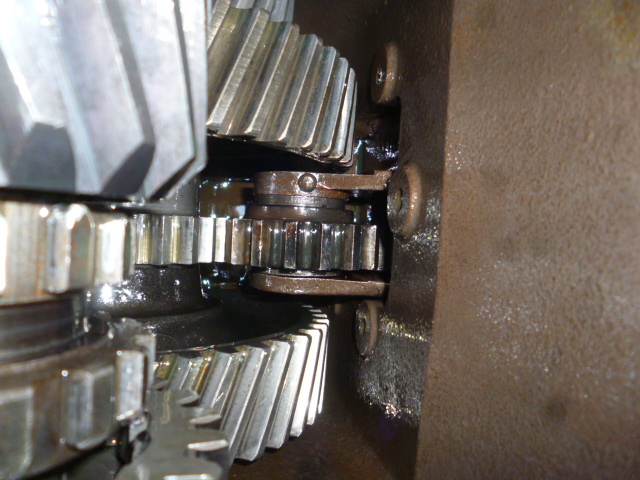 969_Gearbox_PTO_adaptor_gears_viewed_from_inside_of_the_box_1_2016