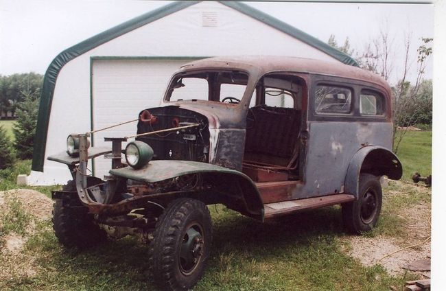 1941_Dodge_Military_WC10_B