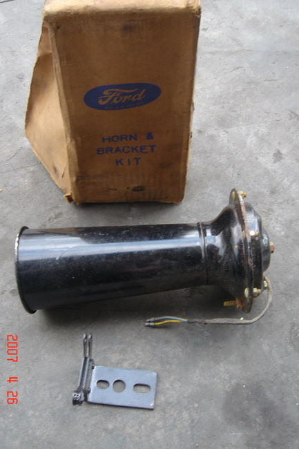 nos_Ford_horn