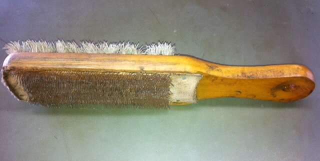 File brush side view