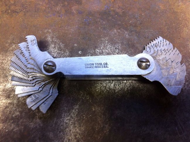 Union thread gauge