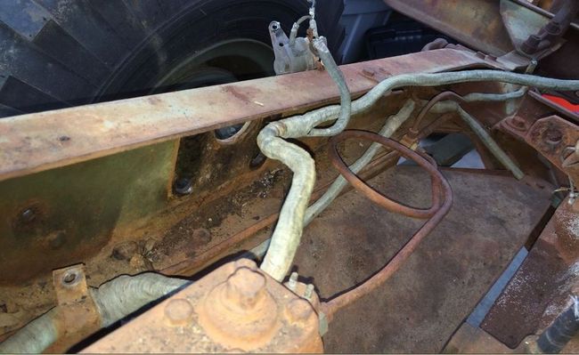 1941 Dodge CC Frame and Vent Detail