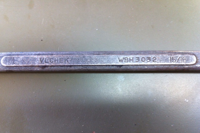 Vlchek 15/16&quot; x 1&quot; double box end wrench
