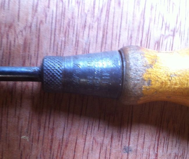 Crescent screwdriver markings
