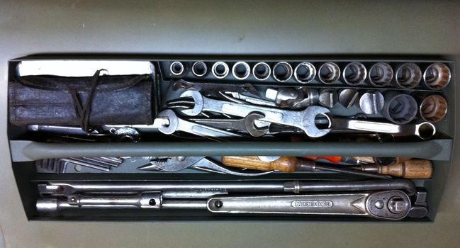 Hybrid GMTK top tray