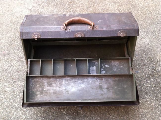Handle side