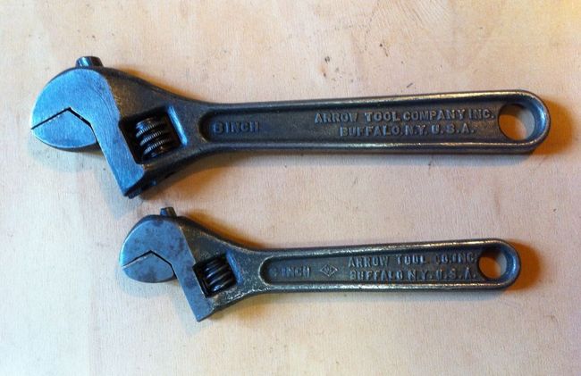 Arrow wrenches other side