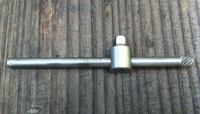 Walden sliding tee handle