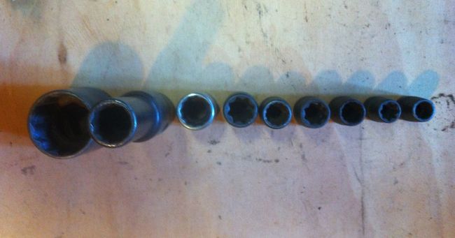 Socket end view