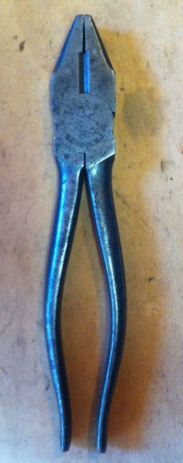 Diamond K lineman's pliers