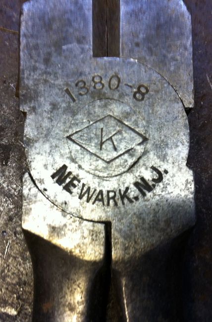 Kraeuter lineman's pliers