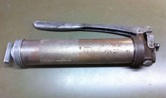 Early Lincoln grease gun