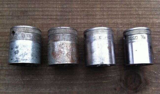Snap-on wartime sockets
