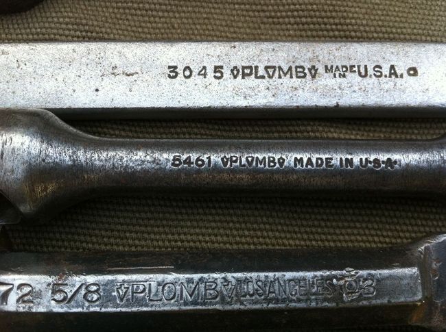 Plomb tool markings