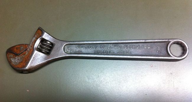 Diamond Calk Horseshoe Company 9/16