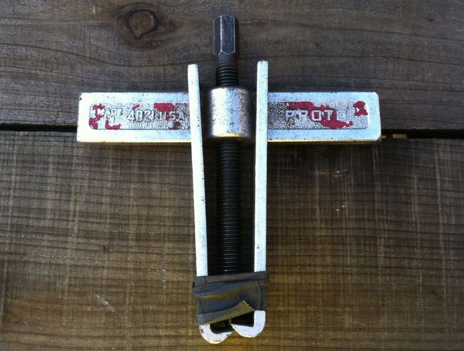 Proto pebble puller