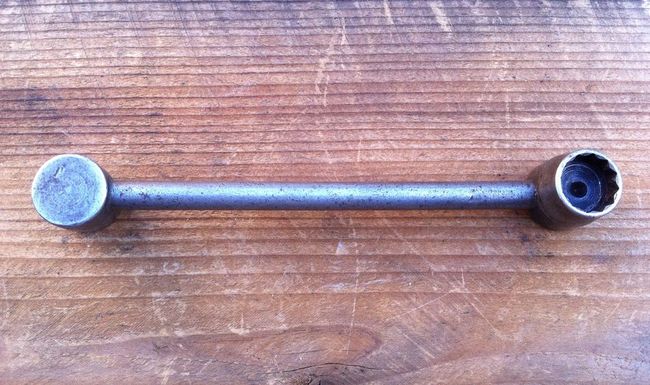 Walden 4042 socket wrench from the '20s