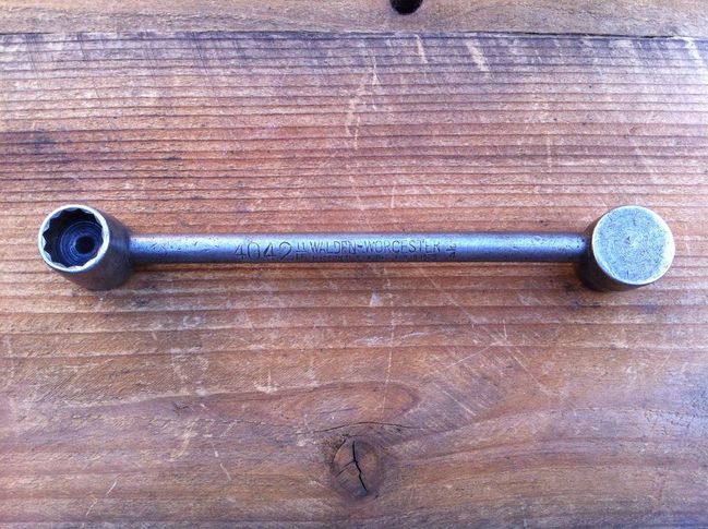 Walden 4042 socket wrench from the '20s