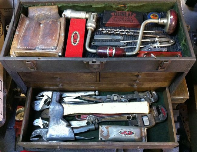 Dunlap axe in the box