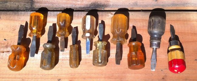 Mostly unmarked stubby screwdrivers