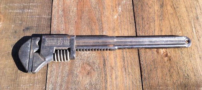 Diamond 15&quot; auto wrench