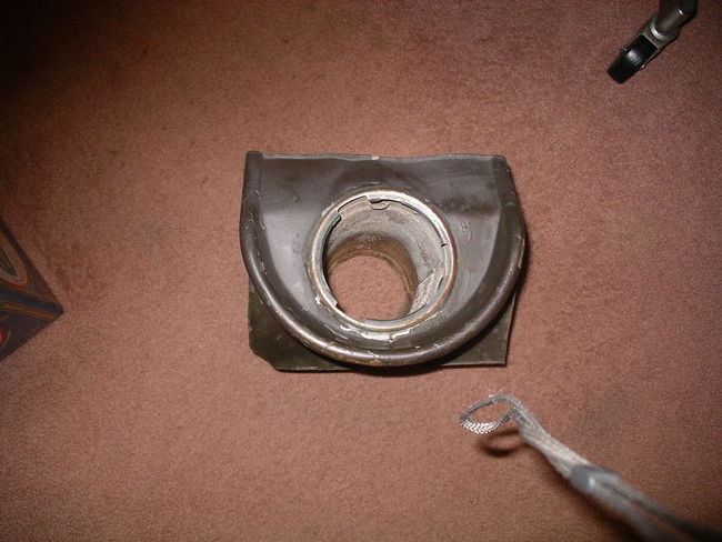 Fuel tank filler neck