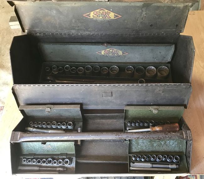 Added wartime tools to the carry box