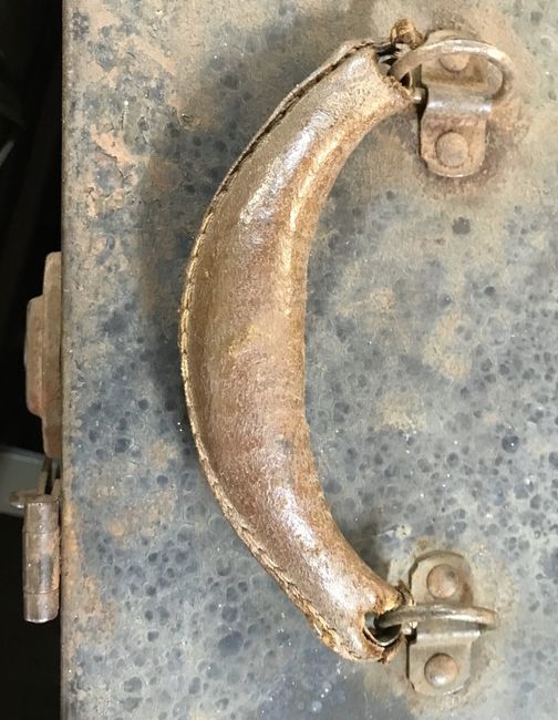 Leather toolbox handle